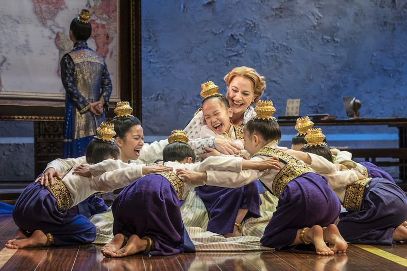The King And I Tour Annalene Beechey Anna With Royal Children Credit Johan Persson 1